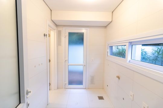 Área de Serviço de casa de condomínio à venda com 3 quartos, 340m² em Pedra Redonda, Porto Alegre