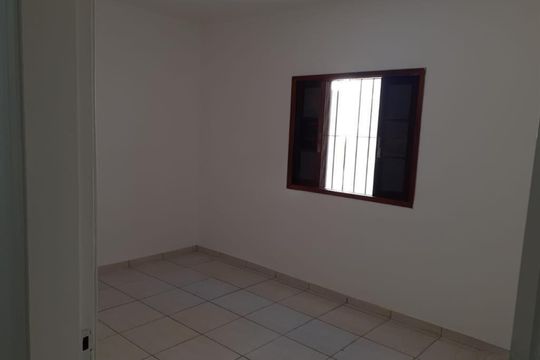 Casa à venda com 3 quartos, 159m² em Chora Menino, São Paulo