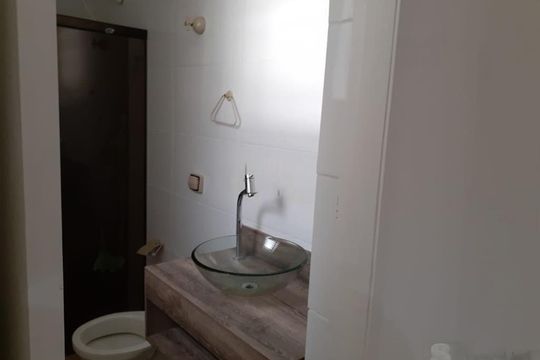 Casa à venda com 3 quartos, 159m² em Chora Menino, São Paulo
