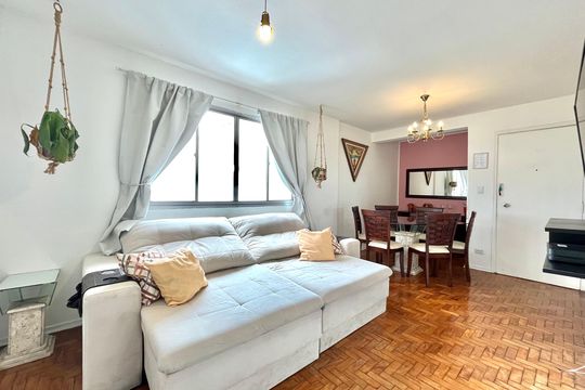 Sala de apartamento para alugar com 2 quartos, 68m² em Vila Alexandria, São Paulo