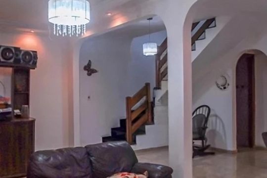 Casa para alugar com 4 quartos, 235m² em Jardim Maria Adelaide, São Bernardo do Campo