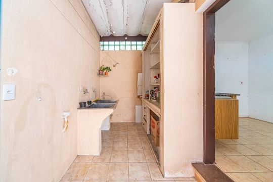 Área de Serviço de casa para alugar com 3 quartos, 165m² em Vila Santa Teresa, Santo André