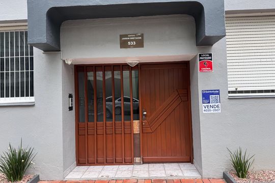 Placa de apartamento para alugar com 2 quartos, 60m² em Centro, São Leopoldo