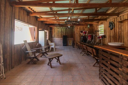 Churrasqueira de casa à venda com 3 quartos, 300m² em Cristal, Porto Alegre