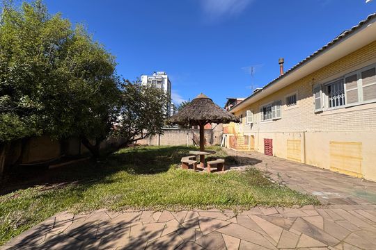 Casa para alugar com 4 quartos, 300m² em Morro do Espelho, São Leopoldo