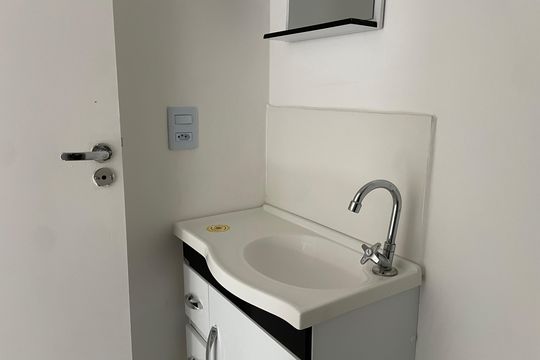 Banheiro Social de apartamento para alugar com 2 quartos, 60m² em Jardim Belizário, Cotia