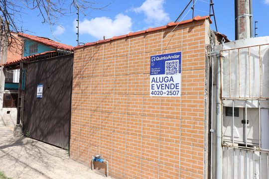 Fachada de casa à venda com 3 quartos, 192m² em Vl Sto Agostinho, Porto Alegre