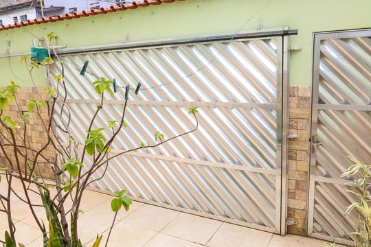 Garagem de casa à venda com 5 quartos, 180m² em Engenho de Dentro, Rio de Janeiro