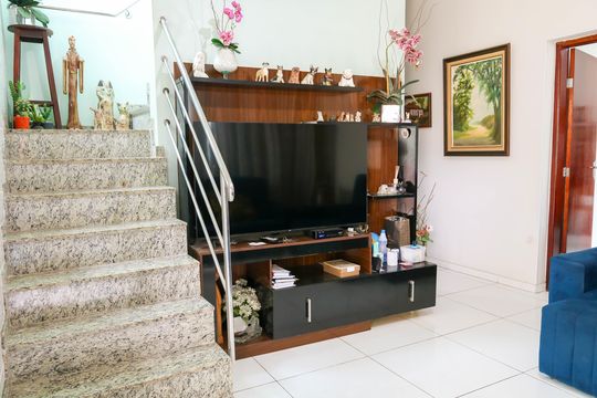 Casa à venda com 5 quartos, 180m² em Engenho de Dentro, Rio de Janeiro