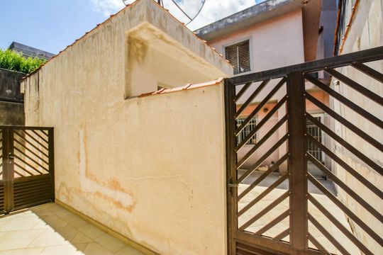 Quintal de casa à venda com 3 quartos, 440m² em Vila Pires, Santo André
