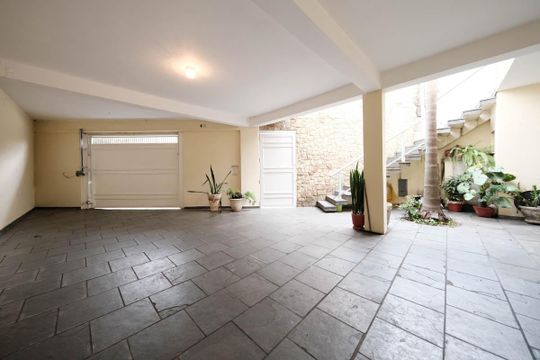 Garagem de casa à venda com 4 quartos, 261m² em Cidade Patriarca, São Paulo