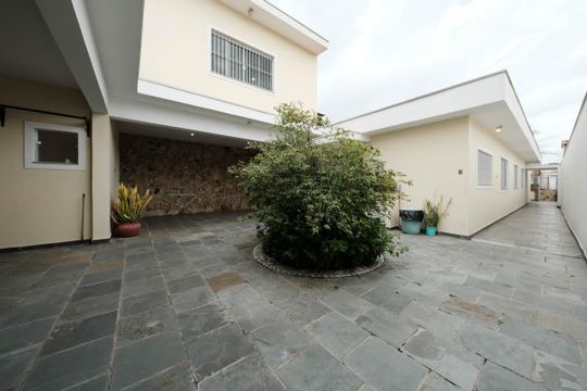 Quintal de casa à venda com 4 quartos, 261m² em Cidade Patriarca, São Paulo