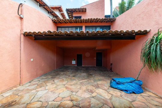 Garagem de casa à venda com 4 quartos, 470m² em Belvedere, Belo Horizonte