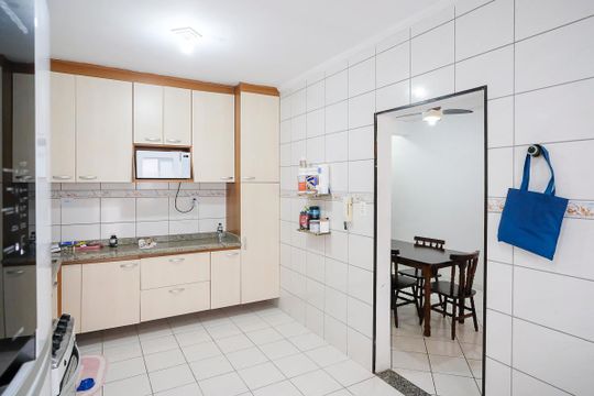 Cozinha de apartamento para alugar com 3 quartos, 86m² em Campestre, Santo André