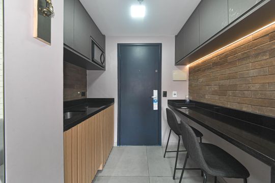 Cozinha de apartamento à venda com 1 quarto, 29m² em Itaim Bibi, São Paulo