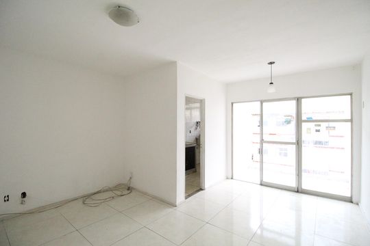 Sala de apartamento à venda com 2 quartos, 51m² em Pechincha, Rio de Janeiro