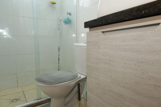 Banheiro de apartamento para alugar com 2 quartos, 56m² em Vila Cosmopolita, São Paulo