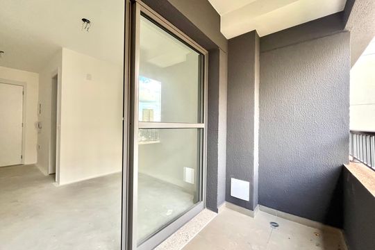 Varanda de kitnet/studio à venda com 1 quarto, 24m² em Vila Santa Catarina, São Paulo
