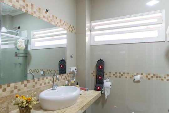 Banheiro de apartamento para alugar com 3 quartos, 90m² em Vila Paulista, São Paulo