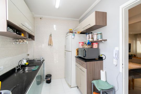 Cozinha de apartamento para alugar com 3 quartos, 90m² em Vila Paulista, São Paulo