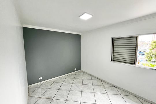 Quarto Suíte  de apartamento para alugar com 2 quartos, 67m² em Vila Celeste, São Paulo