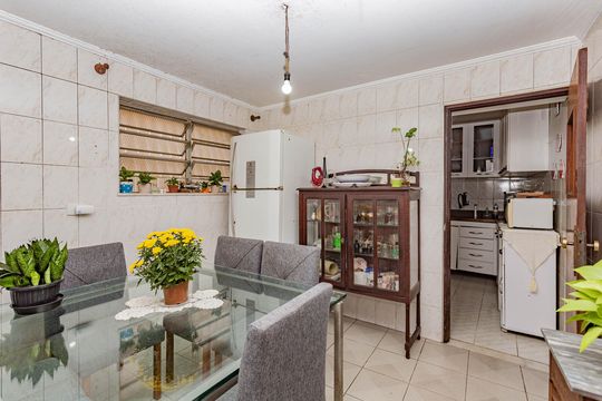 Cozinha de casa à venda com 3 quartos, 190m² em Vila Água Funda, São Paulo
