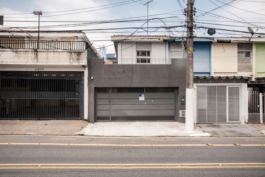 Fachada de casa à venda com 3 quartos, 183m² em Indianópolis, São Paulo