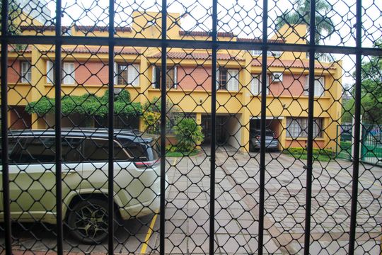 Vista da Sala de casa de condomínio à venda com 3 quartos, 117m² em Medianeira, Porto Alegre