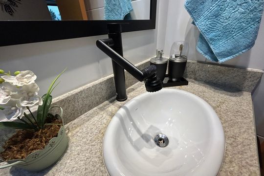 Banheiro - torneira de apartamento à venda com 2 quartos, 66m² em Cachambi, Rio de Janeiro