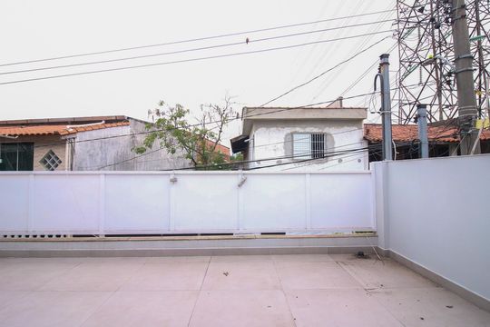 Casa à venda com 3 quartos, 227m² em Vila Ema, São Paulo