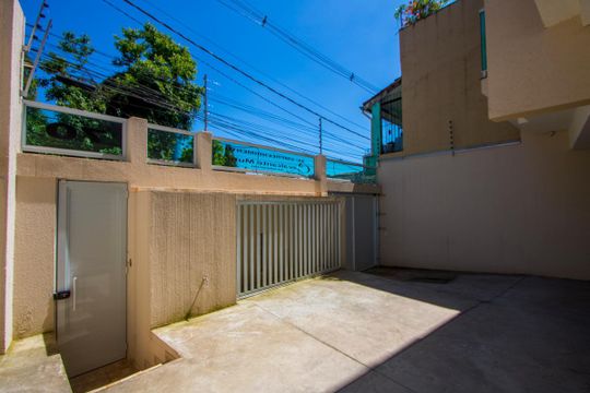 Área comum de apartamento para alugar com 2 quartos, 50m² em Vila Mazzei, Santo André