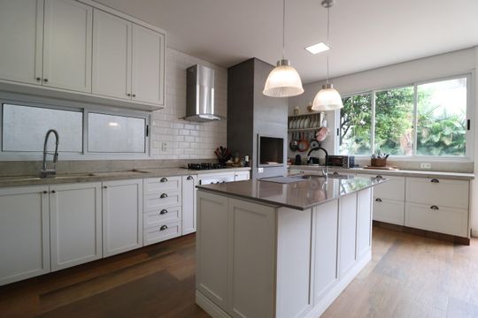 Cozinha de casa para alugar com 4 quartos, 322m² em Morada da Colina, Uberlândia