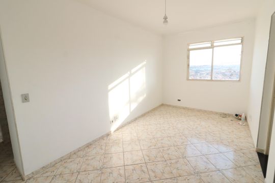 Sala de apartamento à venda com 2 quartos, 48m² em São Pedro, Osasco