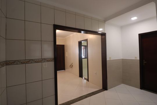 Cozinha de casa de condomínio à venda com 3 quartos, 173m² em Mato Grande, Canoas