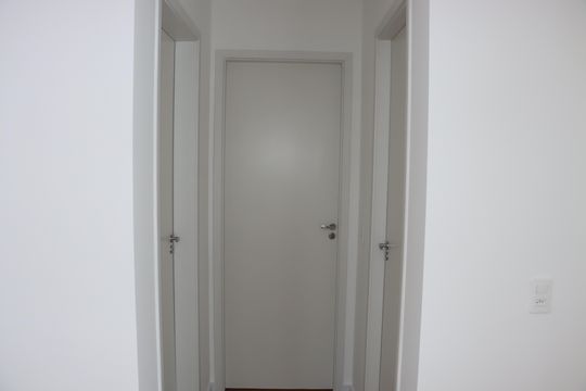 Corredor de apartamento para alugar com 2 quartos, 65m² em Esplanada, Embu das Artes
