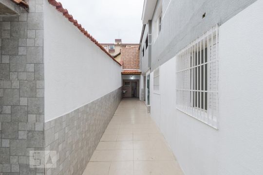 Quintal ( Casa 2 ) de casa à venda com 4 quartos, 220m² em Santa Terezinha, São Bernardo do Campo