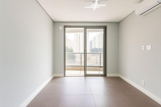 Apartamento à venda com 3 quartos, 134m² em Vila Nova Conceição, São Paulo