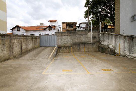 estacionamento de apartamento à venda com 4 quartos, 180m² em São Bento, Belo Horizonte