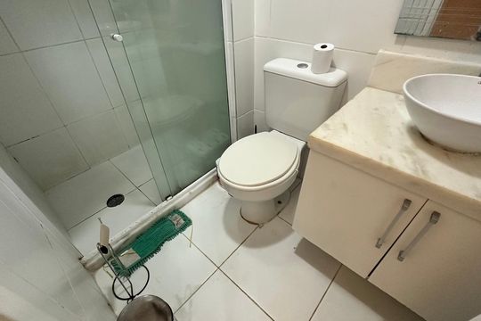 Banheiro Social de apartamento à venda com 3 quartos, 77m² em Recreio dos Bandeirantes, Rio de Janeiro