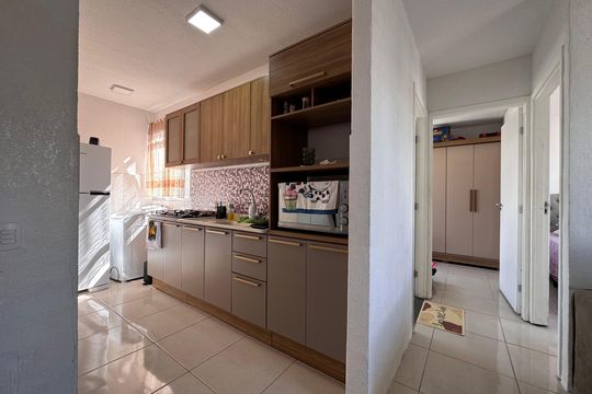 Cozinha de apartamento para alugar com 2 quartos, 44m² em Santos Dumont, São Leopoldo