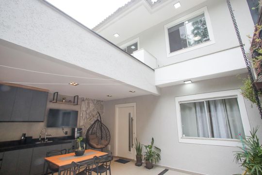 Frente da Casa de casa para alugar com 3 quartos, 117m² em Jacarepaguá, Rio de Janeiro