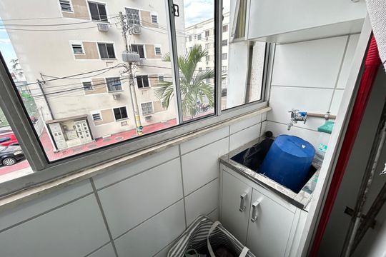Área de Serviço de apartamento para alugar com 2 quartos, 52m² em Guadalupe, Rio de Janeiro