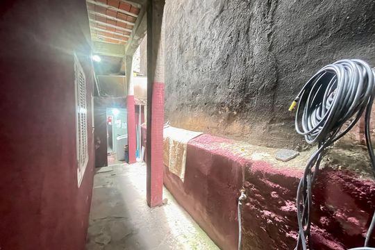 Corredor de casa à venda com 5 quartos, 200m² em Jardim Santa Ines, Guarulhos