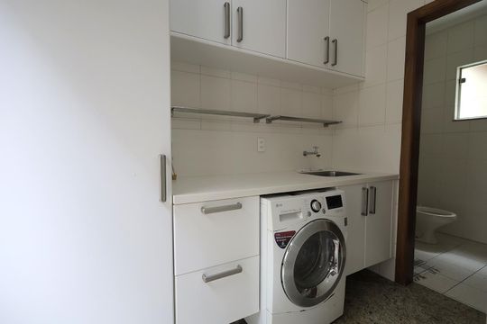 Área de Serviço de casa à venda com 3 quartos, 250m² em Campestre, Santo André