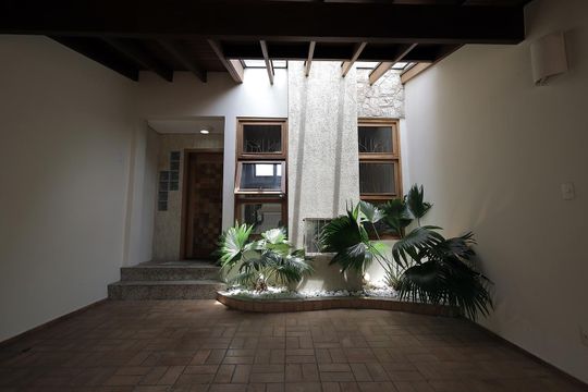 Garagem de casa à venda com 3 quartos, 250m² em Campestre, Santo André
