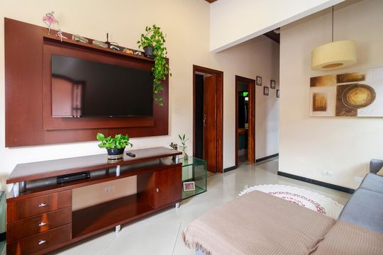 Sala de casa à venda com 2 quartos, 110m² em Jardim São Luís, São Paulo