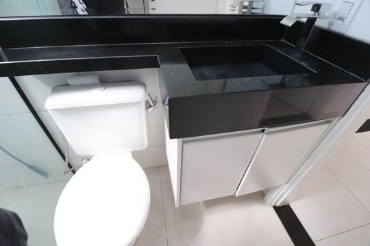 Banheiro Social de apartamento para alugar com 2 quartos, 45m² em Gávea, Uberlândia