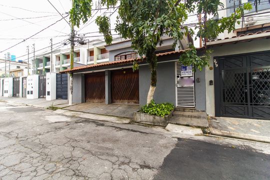 Fachada + Placa de casa à venda com 3 quartos, 360m² em Jardim Pedro José Nunes, São Paulo