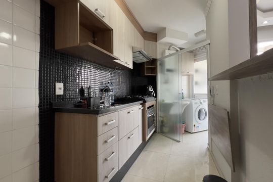 Cozinha de apartamento para alugar com 2 quartos, 57m² em Vila Endres, Guarulhos