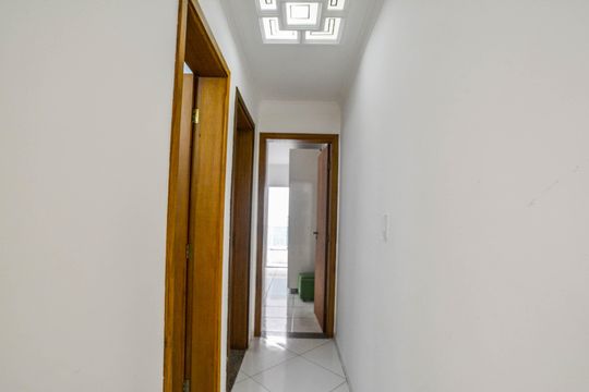 Corredor de apartamento para alugar com 2 quartos, 72m² em Vila Humaita, Santo André